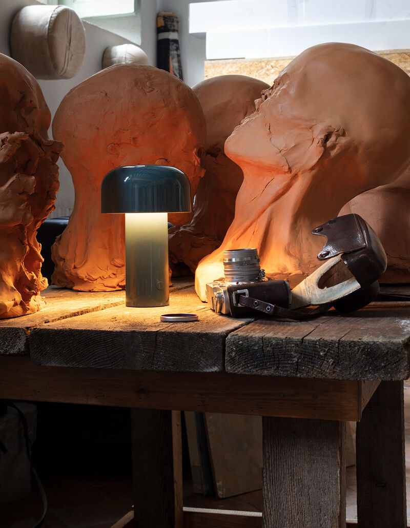 Bellhop_table lamp_Flos Stories1_FLOS