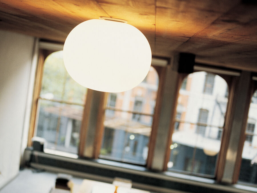 Flos Glo-Ball Ceiling 2 lamp, Wall in environment