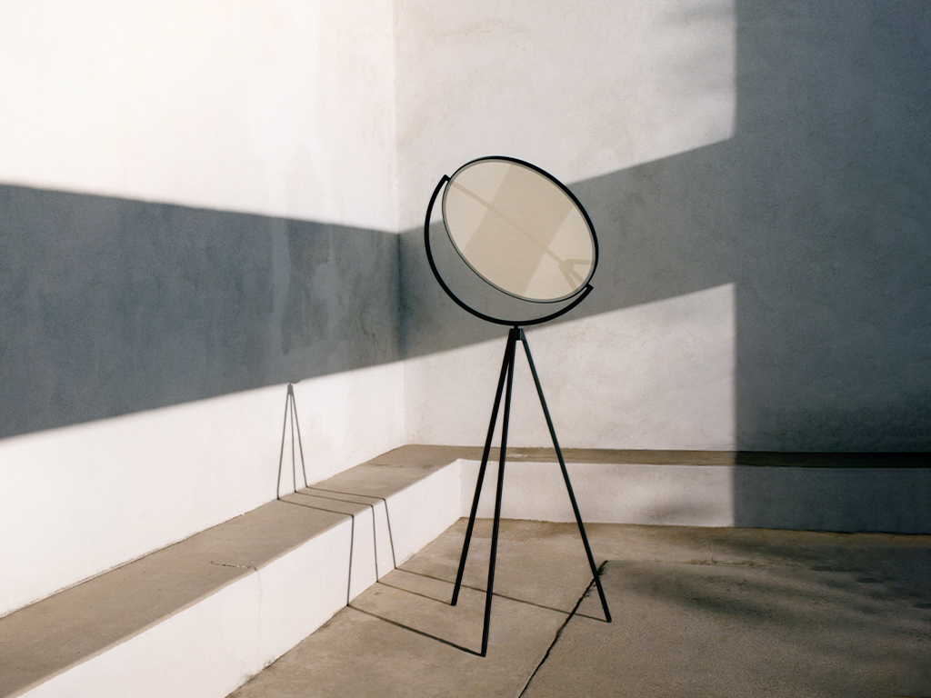 Flos Superloon lamp, Floor