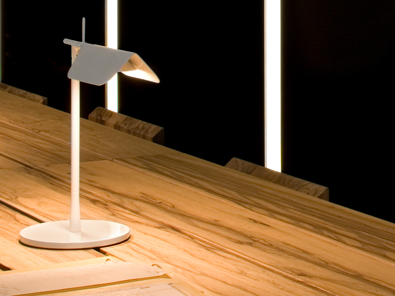 Flos Tab Table lamp, White Lamps