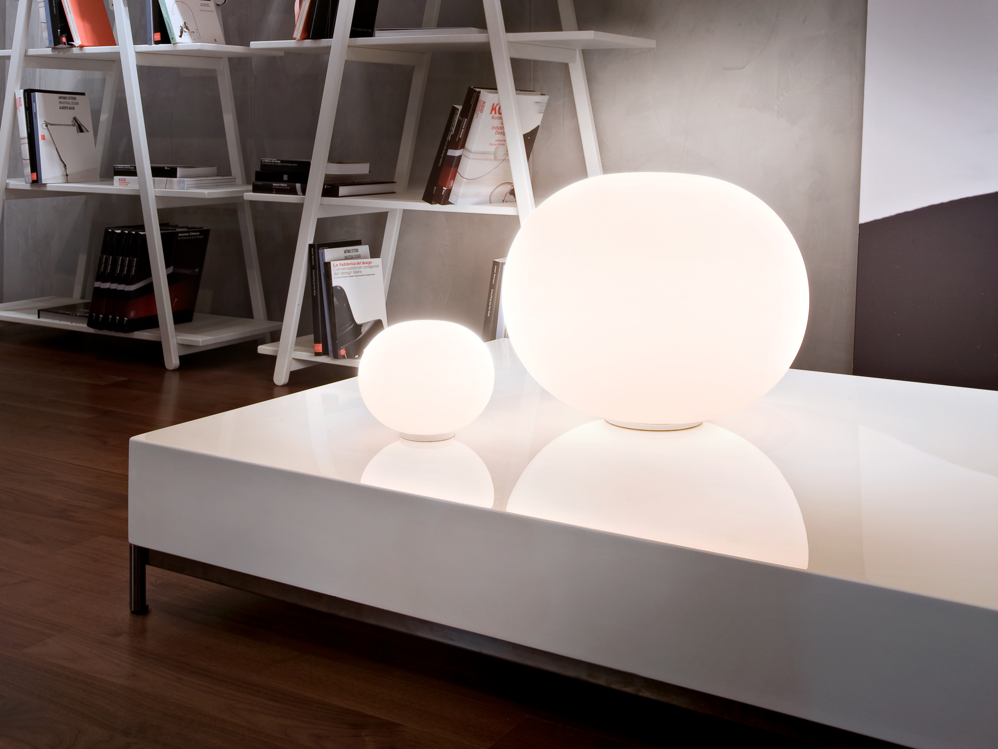 Flos Glo-Ball Basic Zero Switch lamp, Gift Idea