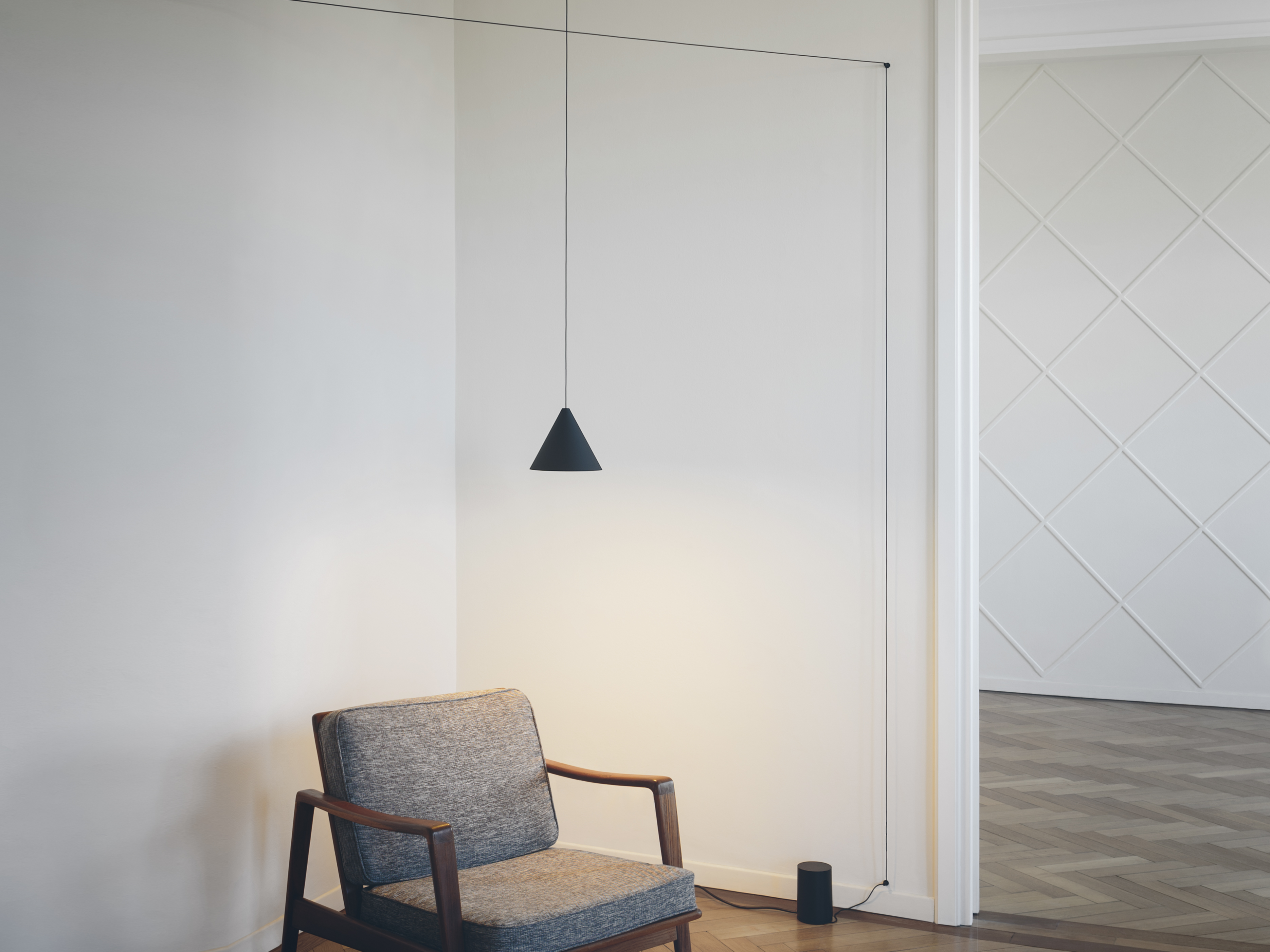 Flos String Light Cone lamp, Last Call